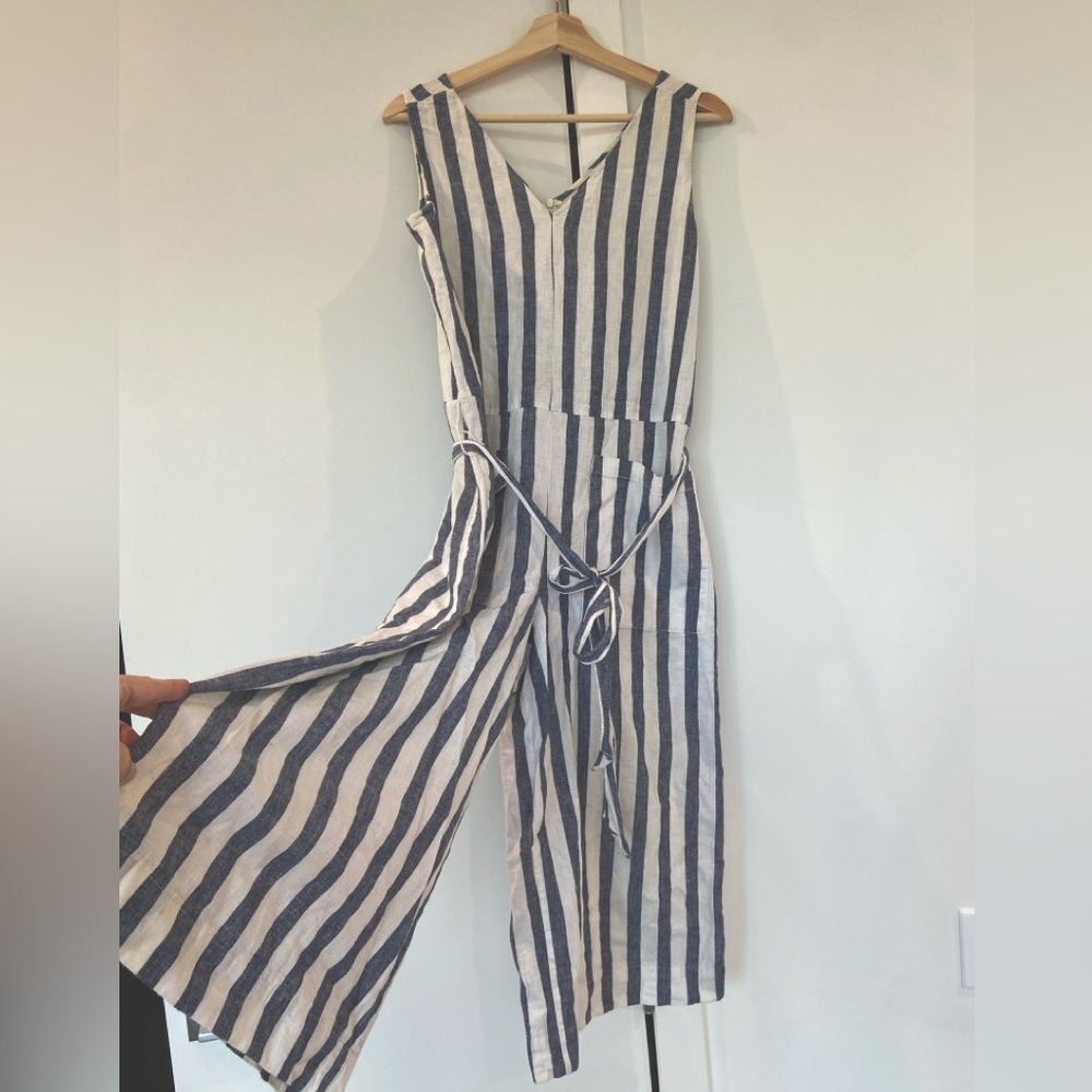 Beachlunch Lounge striped romper jumpsuit linen blend size M medium blue & white